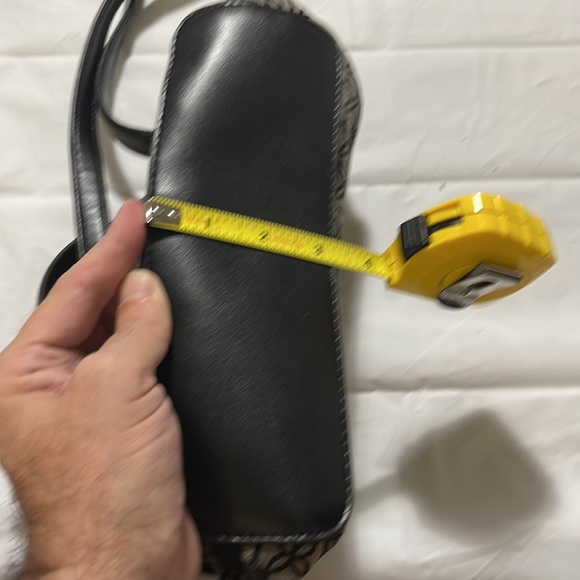 Handle or over the shoulder pocket book. - Picture 6 of 12